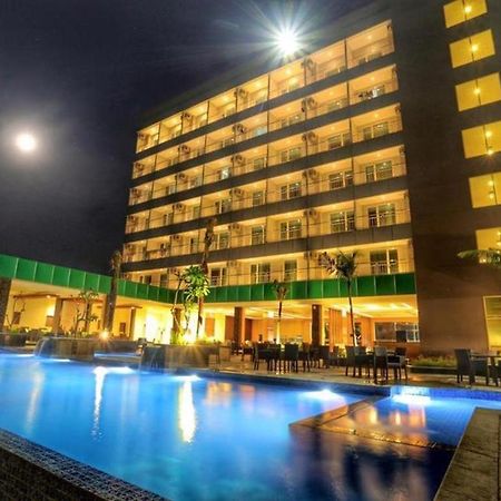 Dalton Hotel Makassar Extérieur photo