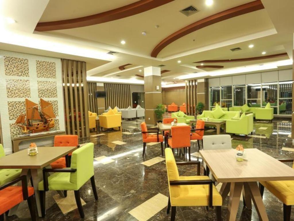 Dalton Hotel Makassar Extérieur photo