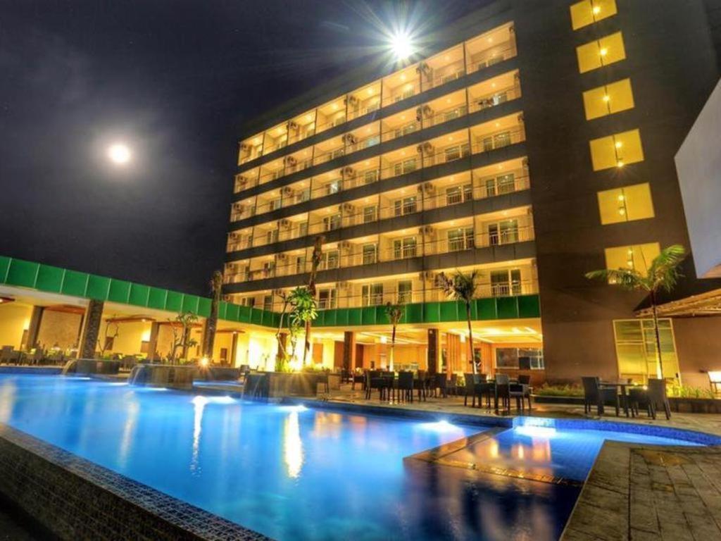 Dalton Hotel Makassar Extérieur photo