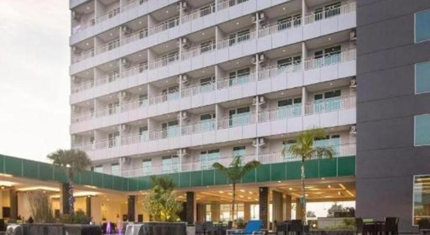 Dalton Hotel Makassar Extérieur photo