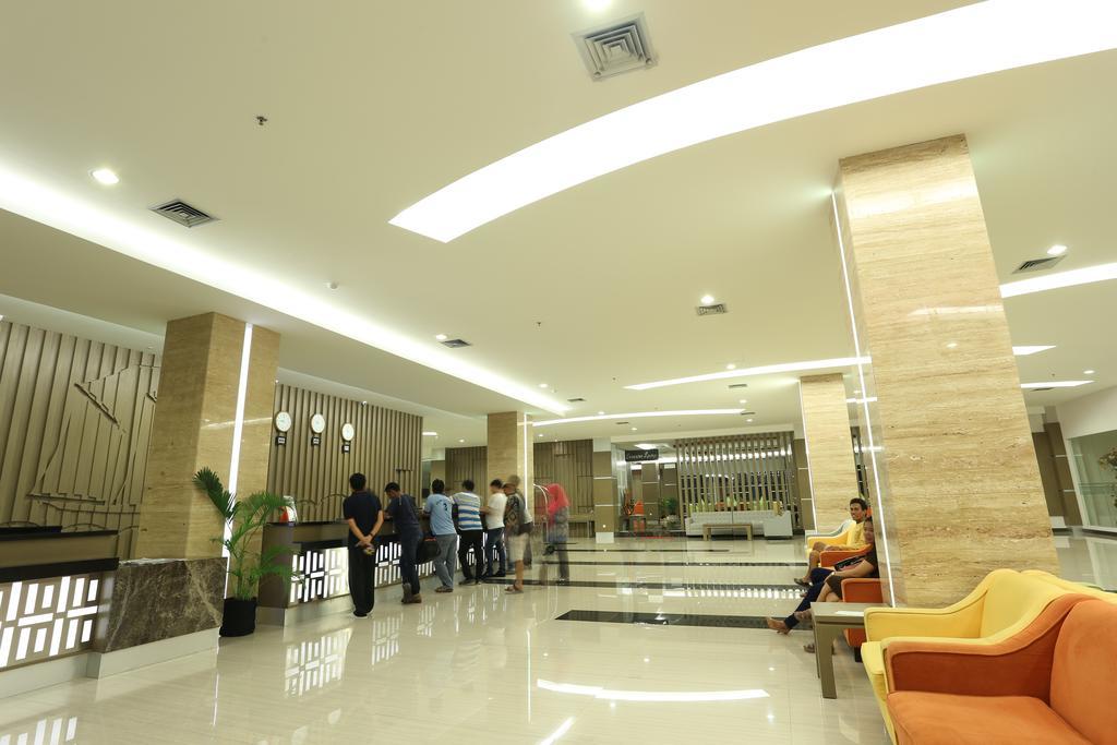 Dalton Hotel Makassar Extérieur photo