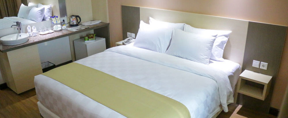 Dalton Hotel Makassar Extérieur photo